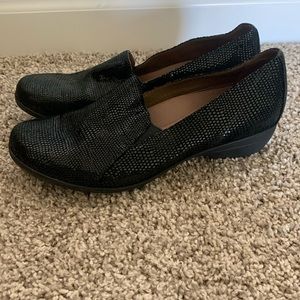 Dansko Farah Black Lizard Loafer Slip On Women’s shoes 39